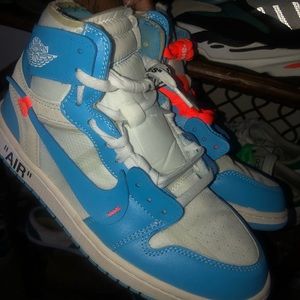 Off White Jordan 1 UNC